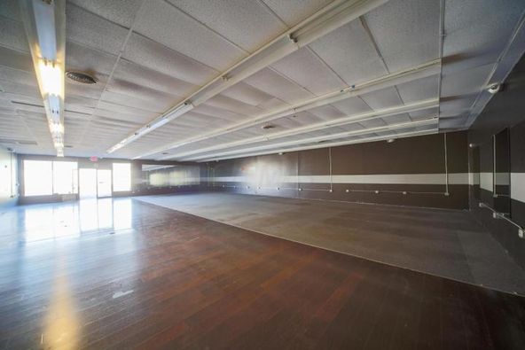 Street Retail for Lease: 116 W High St, London, OH 43140
